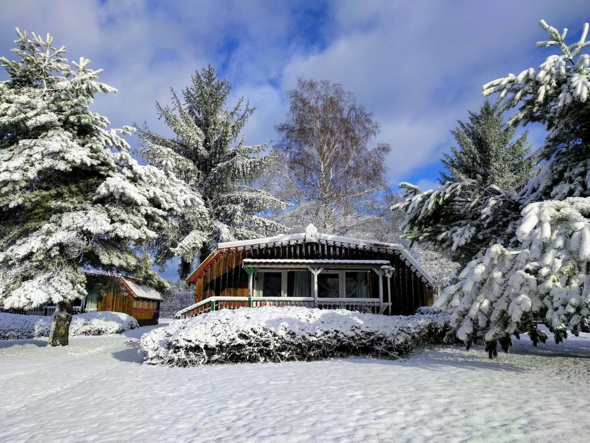 Chalets Des Trois Hetres 플롬비에레레뱅 외부 사진