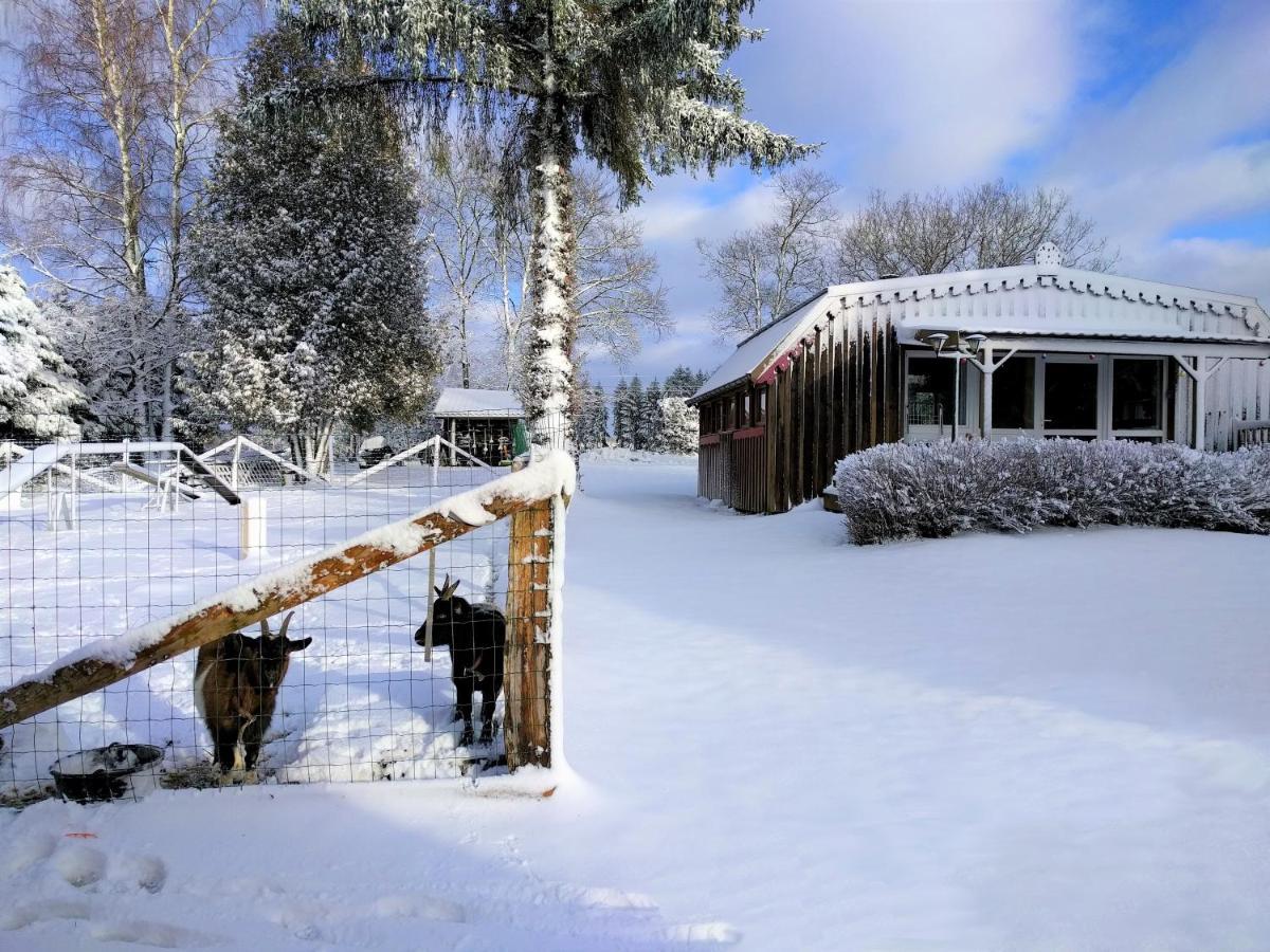 Chalets Des Trois Hetres 플롬비에레레뱅 외부 사진