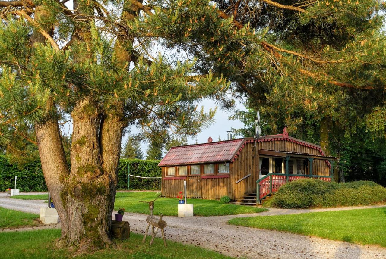 Chalets Des Trois Hetres 플롬비에레레뱅 외부 사진