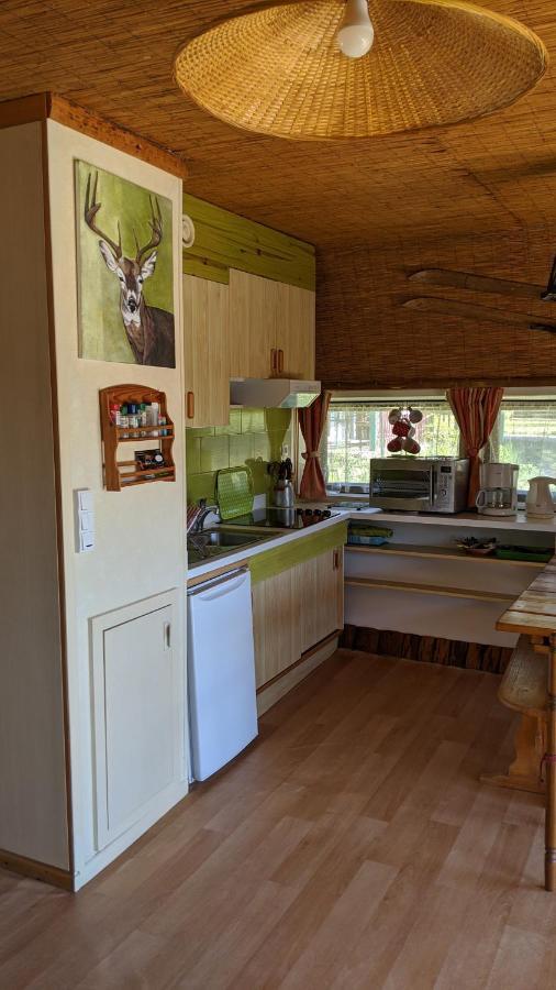 Chalets Des Trois Hetres 플롬비에레레뱅 외부 사진