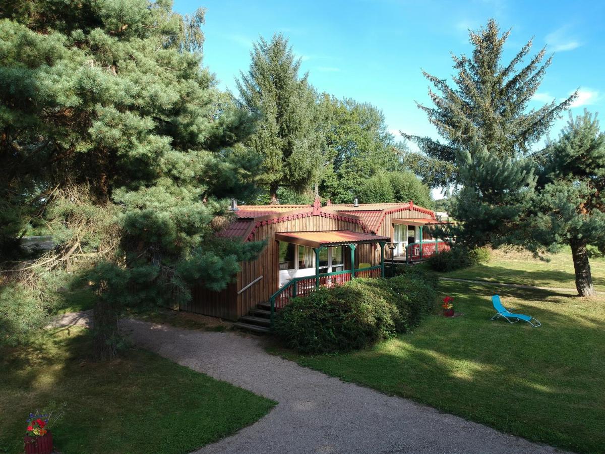 Chalets Des Trois Hetres 플롬비에레레뱅 외부 사진